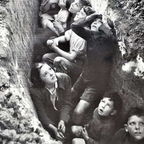 WW2 Resources Children in a slit trench watching the Battle of Britain