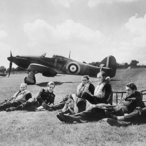 WW2 Resources The_Battle_of_Britain_HU54418 Pilots at RAF Hawkinge